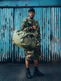XXL COMMANDO DUFFLE BAG [OLIVE], close-up (5 of 5)