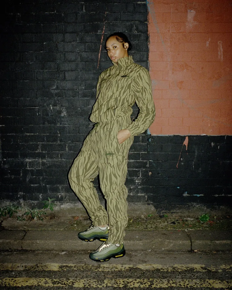 CORTEIZ X NIKE [GUTTA GREEN] (9)