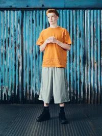 OUTLINE HEAVYWEIGHT TEE [ORANGE], side view (3 of 3)