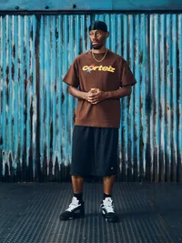 STARS TEE [BROWN], back view (2 of 2)