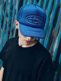 ISLAND OUTLINE TRUCKER HAT [BLUE], side view (3 of 3)