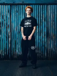 OG ALWEIZ TEE [BLACK] — side view (3 of 3)