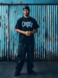 GLACIER TEE [BLACK], back view (2 of 2)