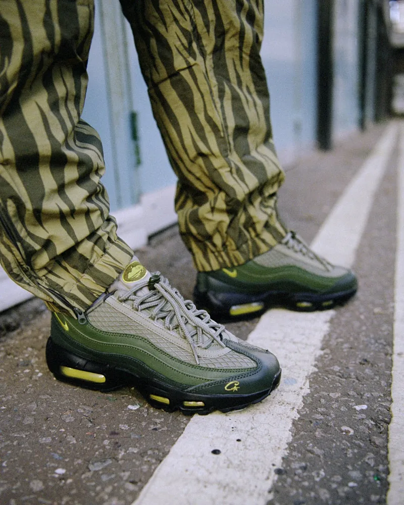 CORTEIZ X NIKE [GUTTA GREEN] (8)