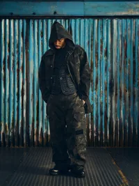 GUERILLAZ FISHTAIL PARKA [BLACK CAMO], side view (3 of 3)