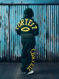 LUNDUN STITCH OPEN HEM SWEATPANT [FOREST / YELLOW], close-up (5 of 6)